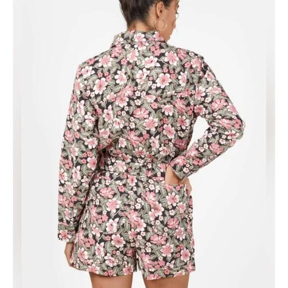 NEW Outerknown Romper Jumpsuit Size M Pink Floral Linen Organic Cotton Shortall - Picture 16 of 16
